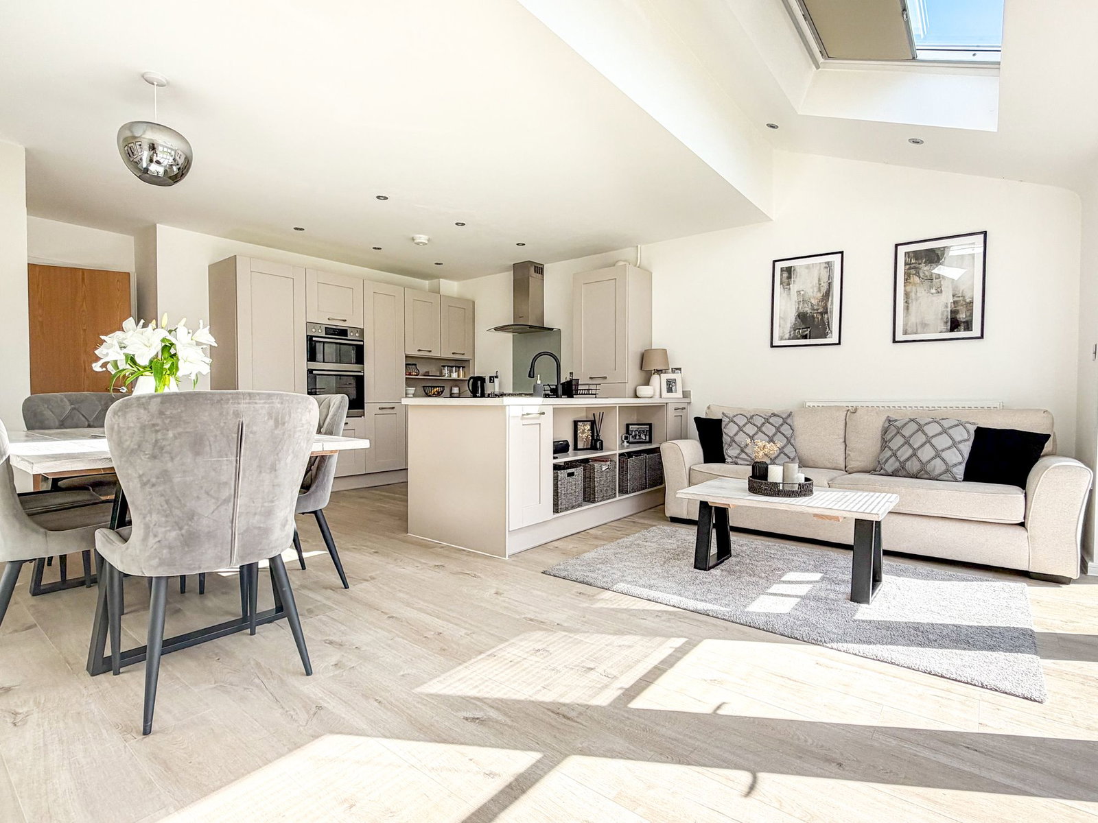 Detached House in Wakefield