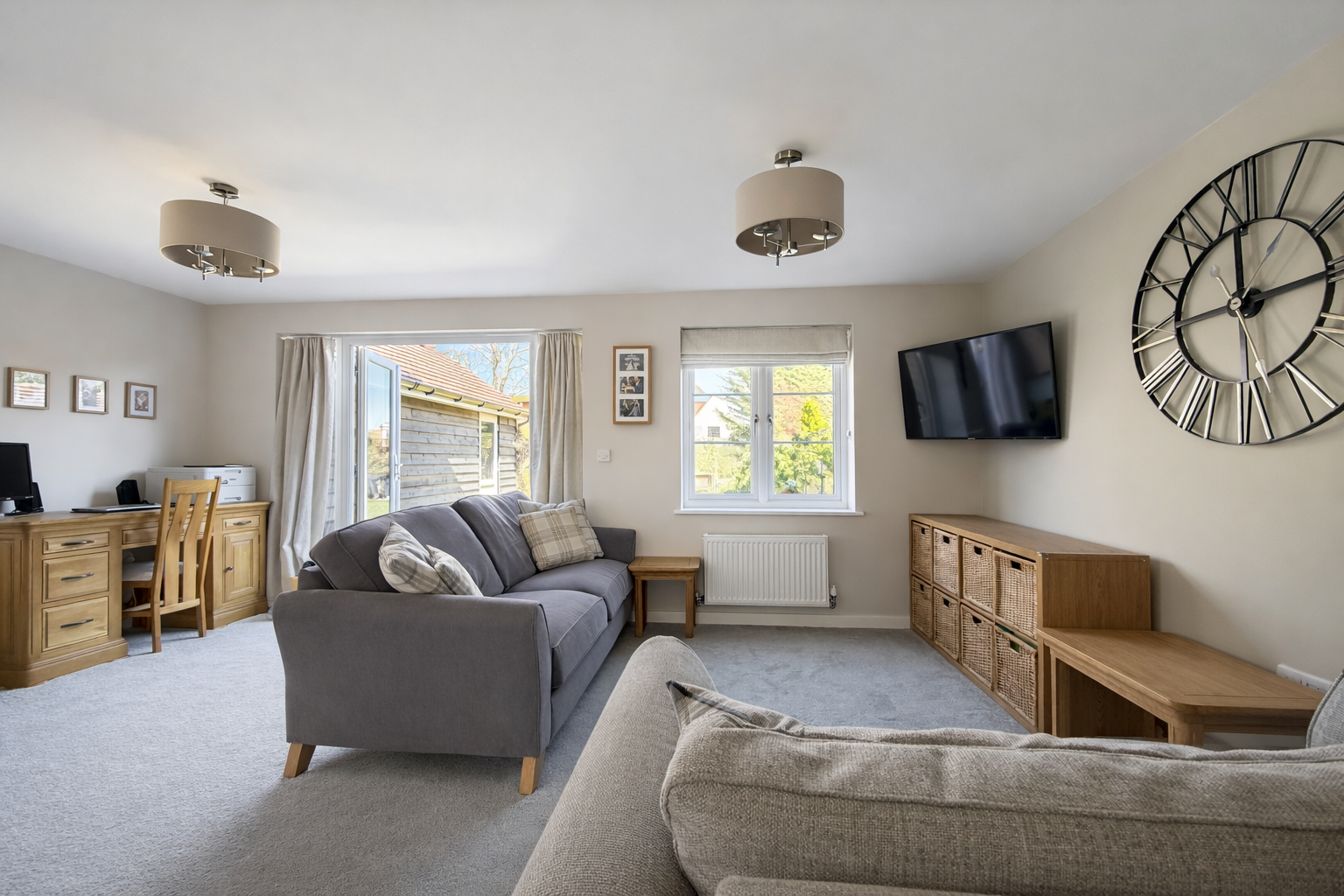 Semi Detached House in Canterbury