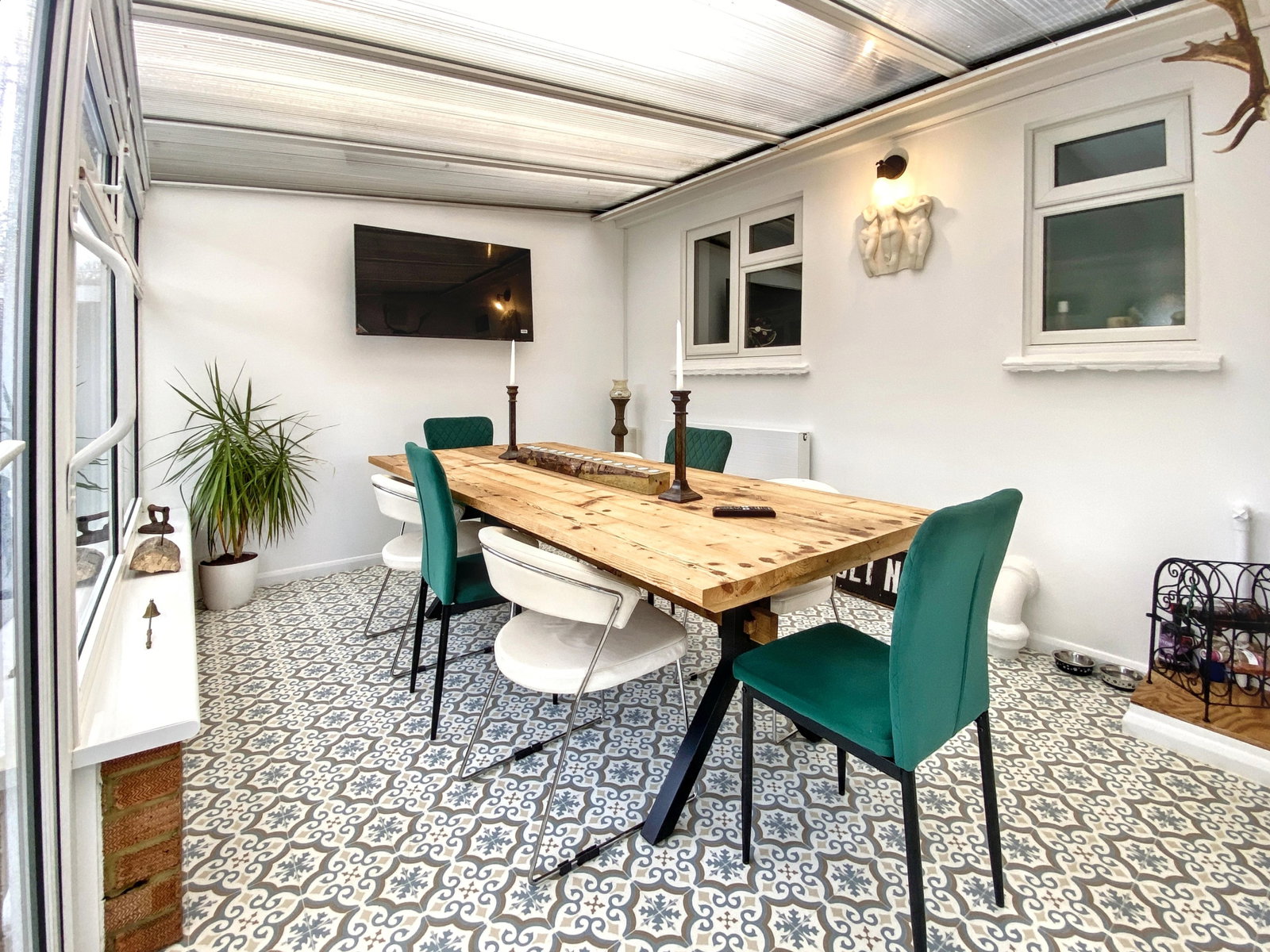 Semi Detached House in Ashford
