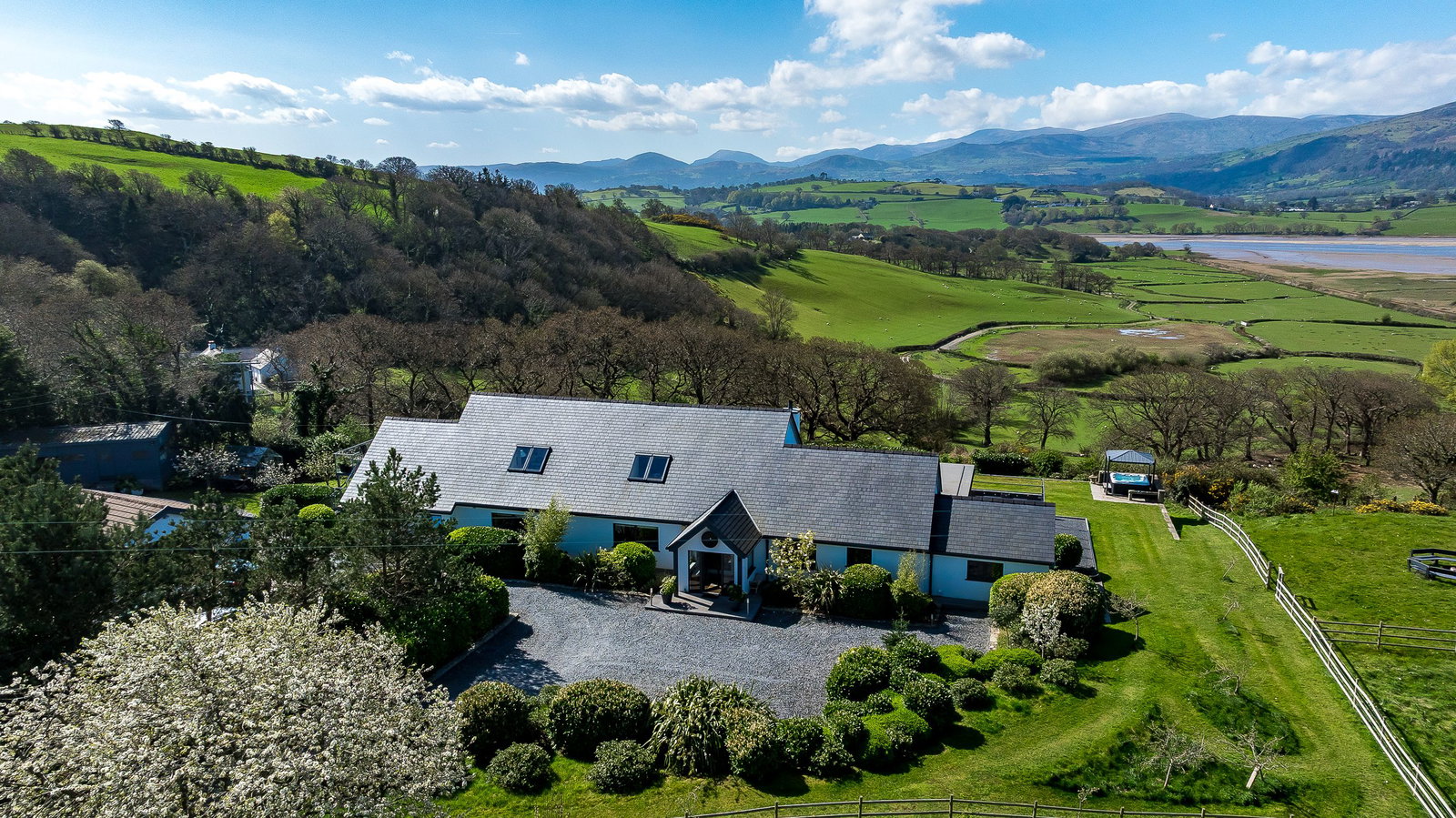 Detached House in Colwyn Bay