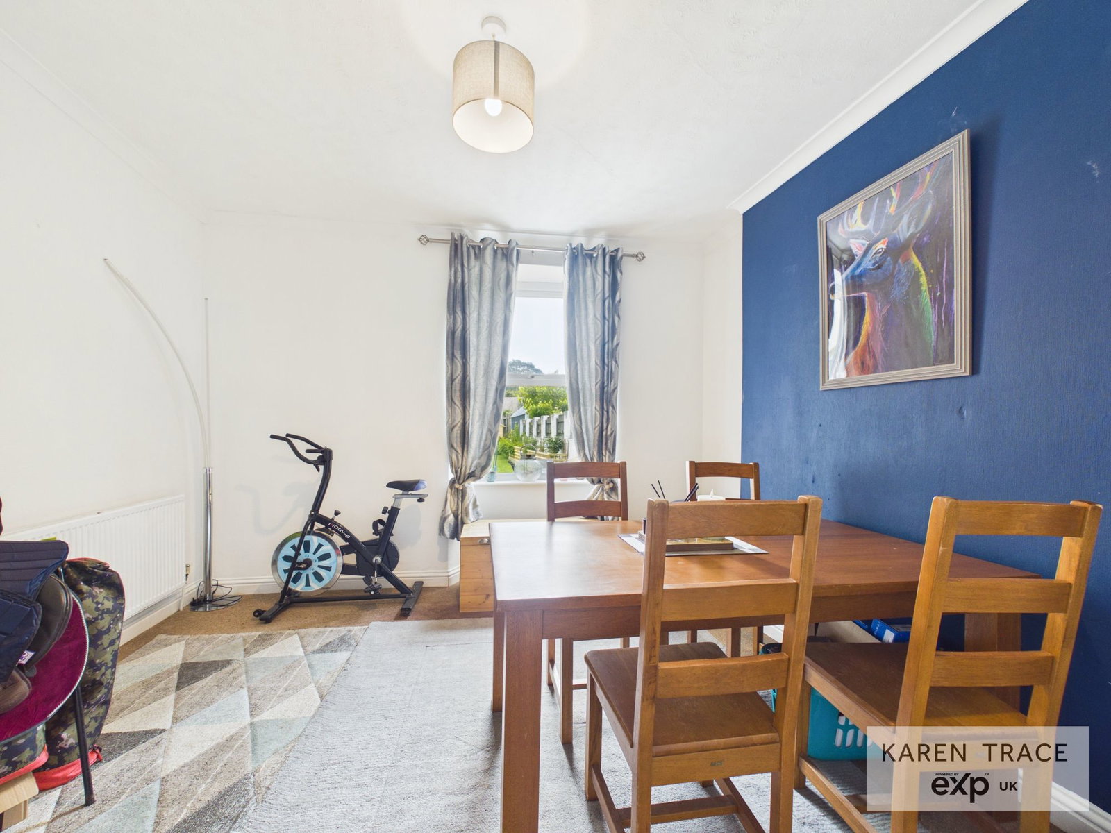 Semi Detached House in Par