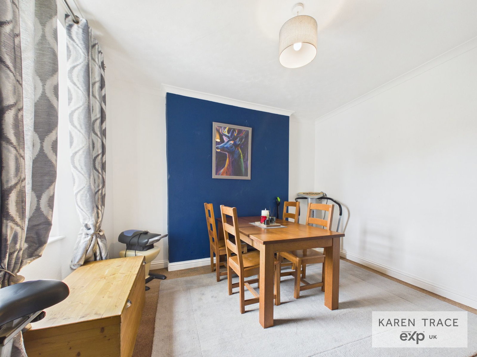 Semi Detached House in Par