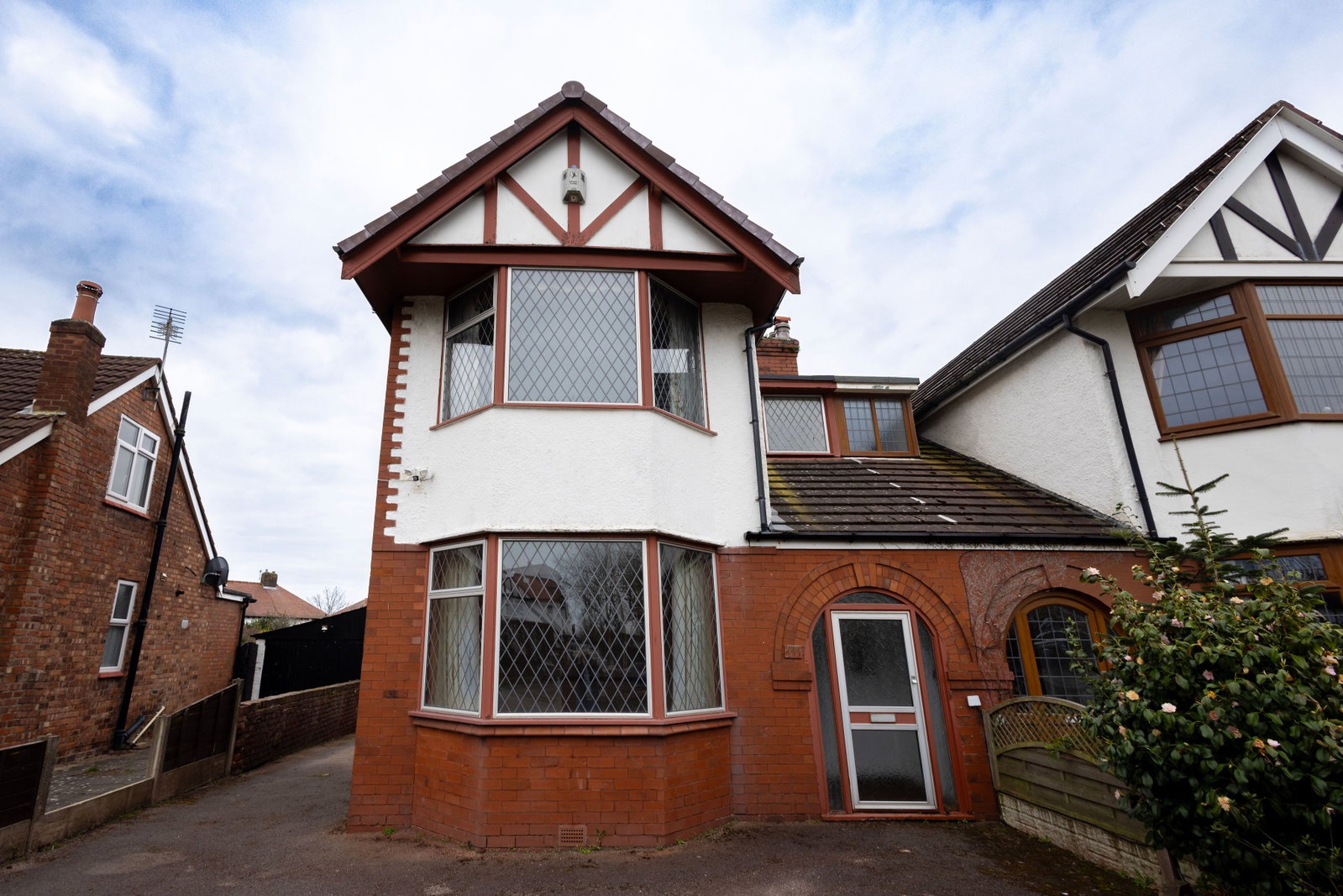 Semi Detached House in Southport