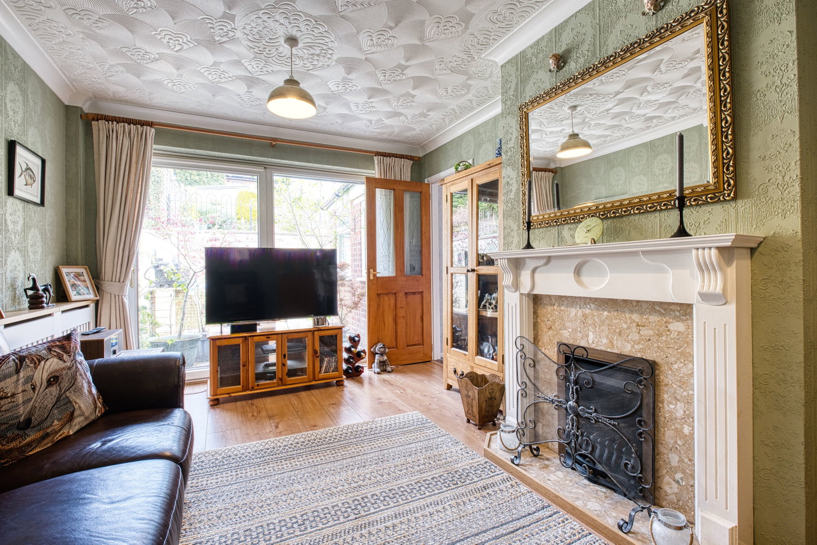 Semi Detached Bungalow in Gravesend