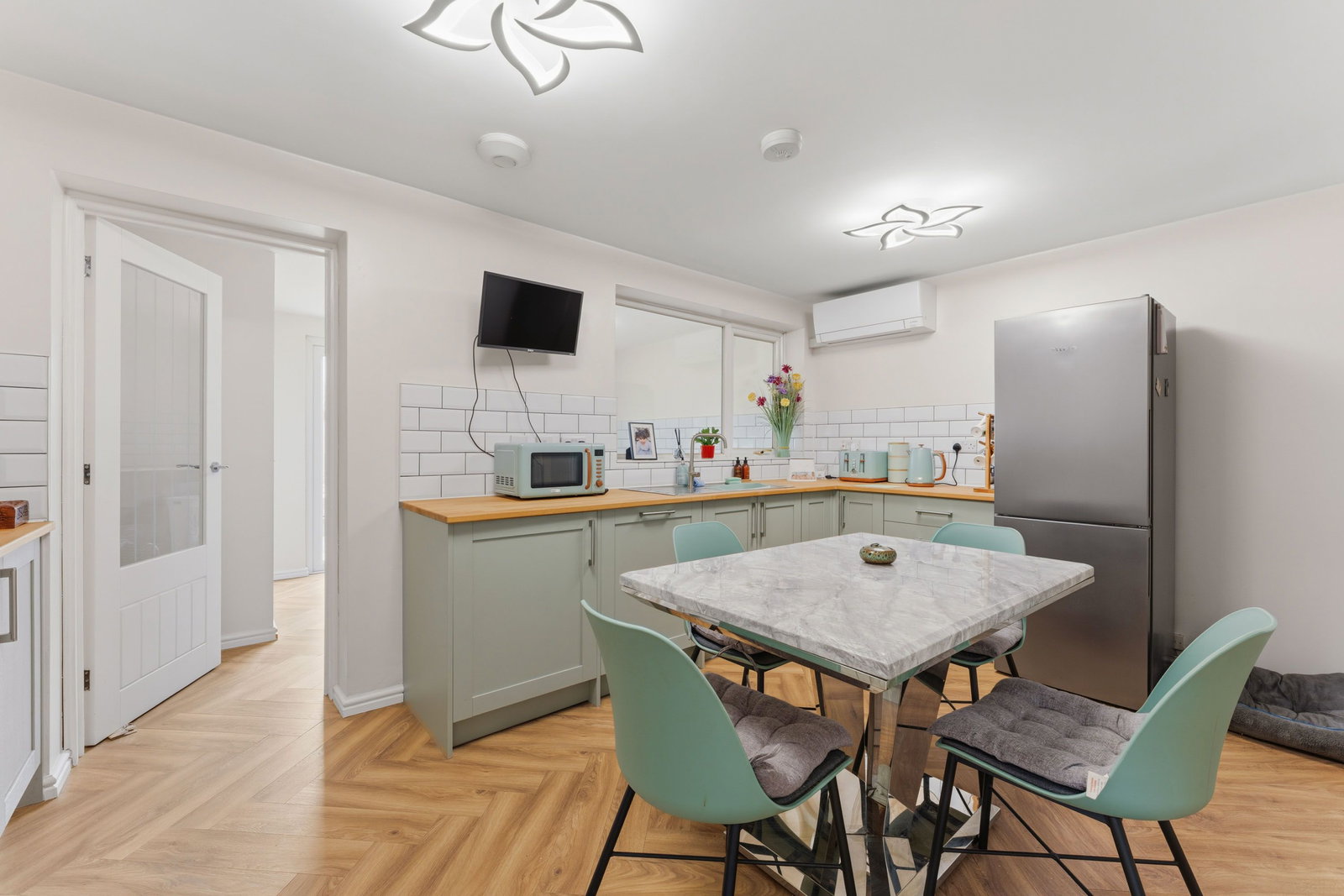 Semi Detached House in Wellingborough