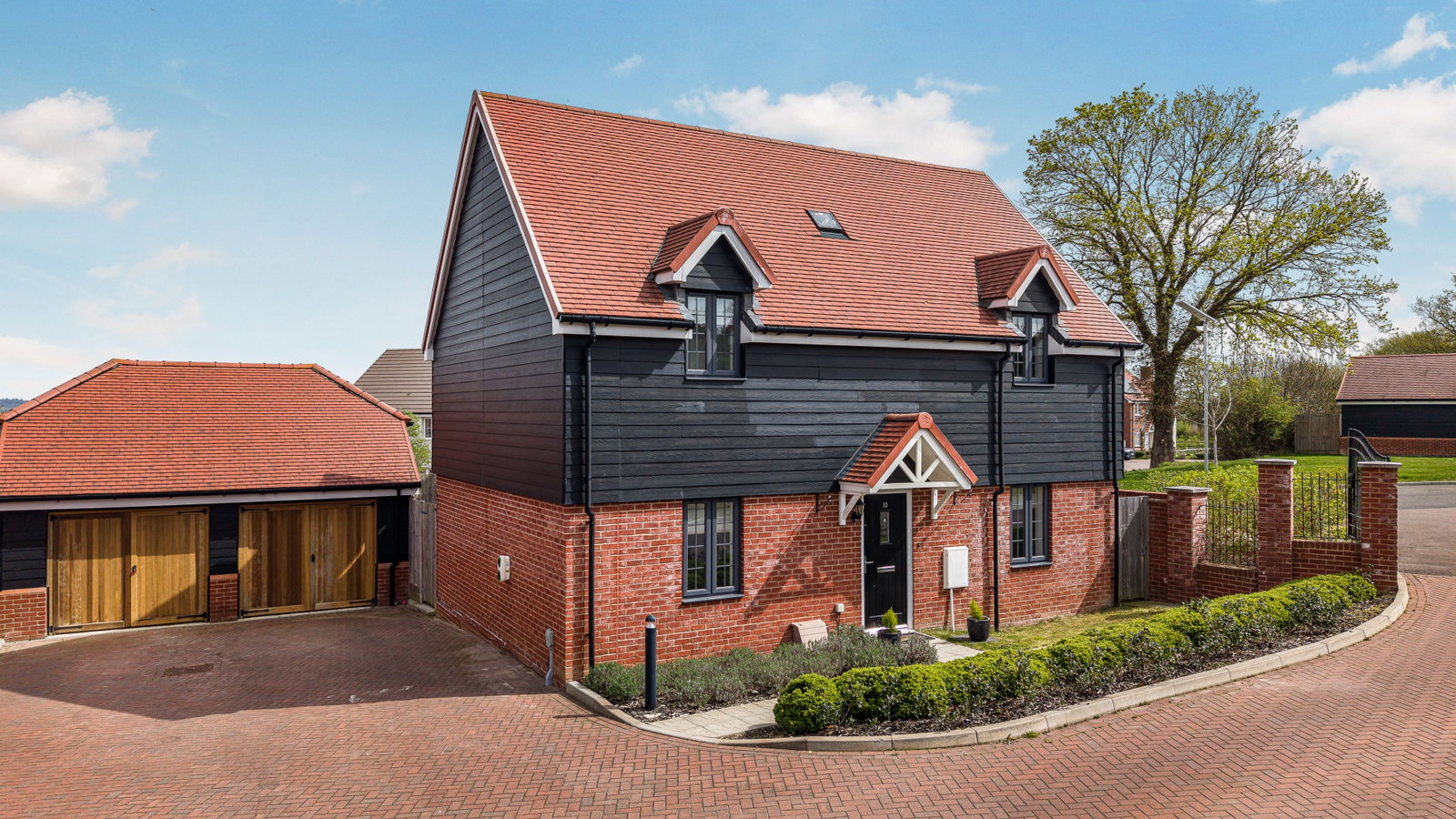 Detached House in Paddock Wood