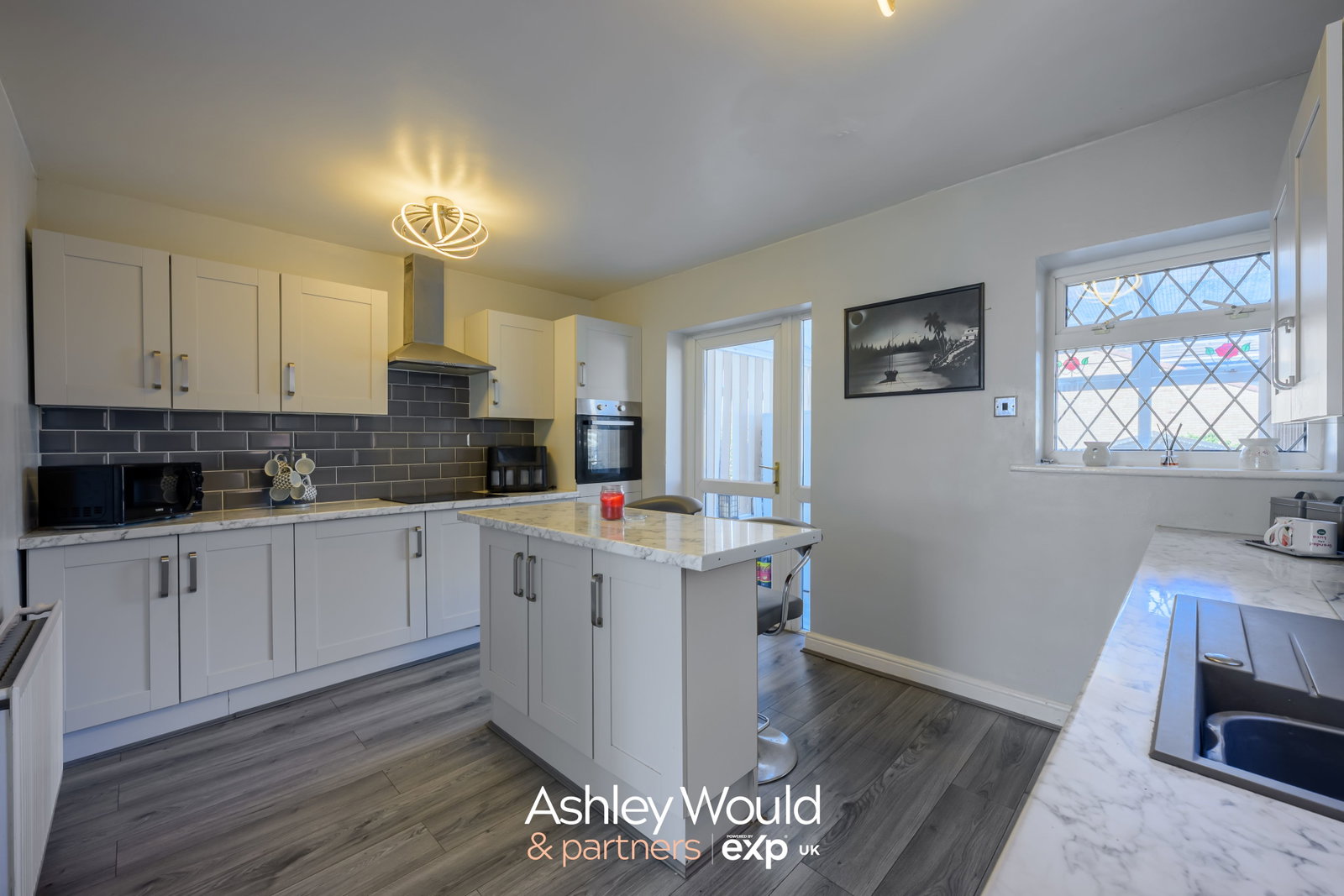 Semi Detached House in Oldbury