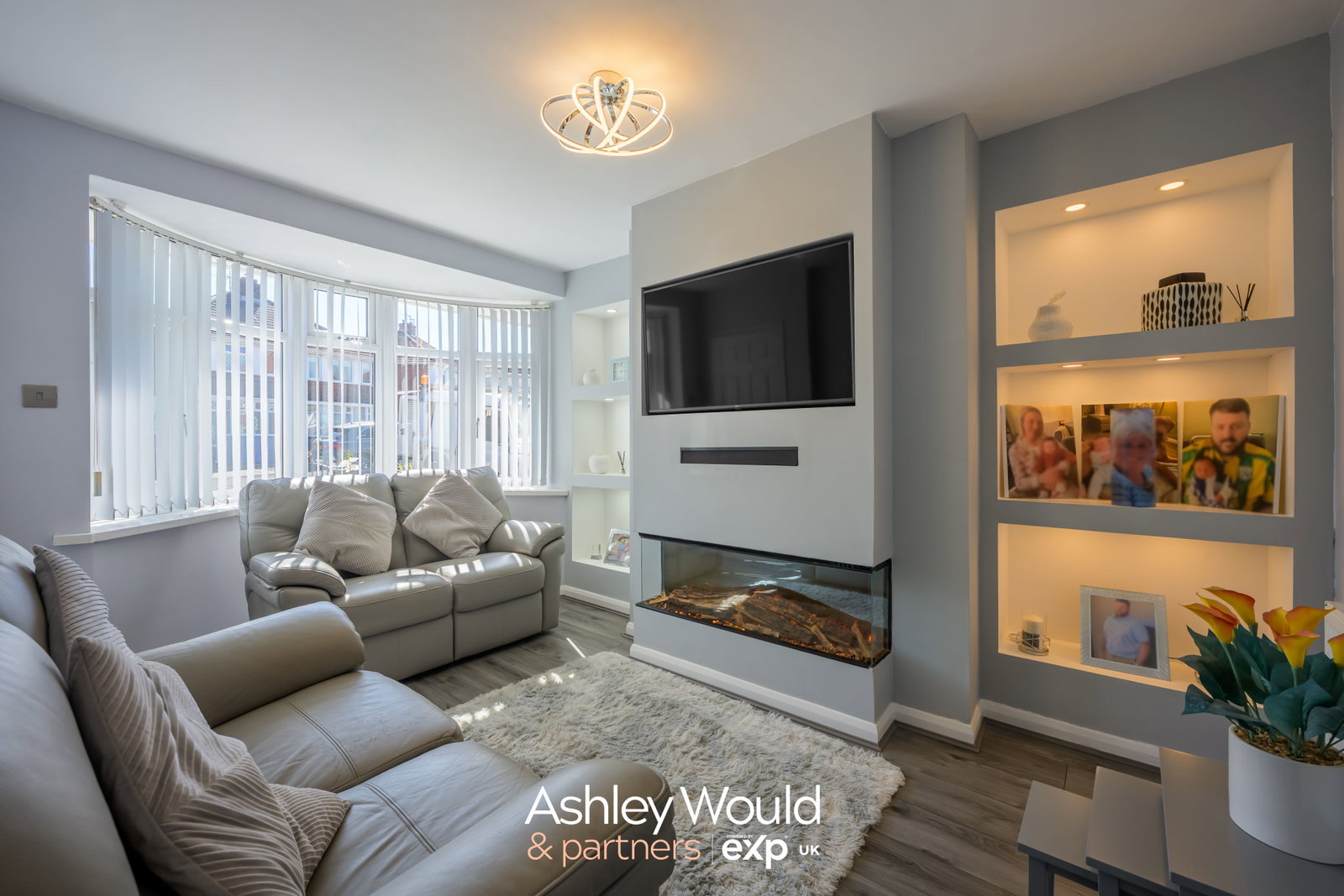 Semi Detached House in Oldbury