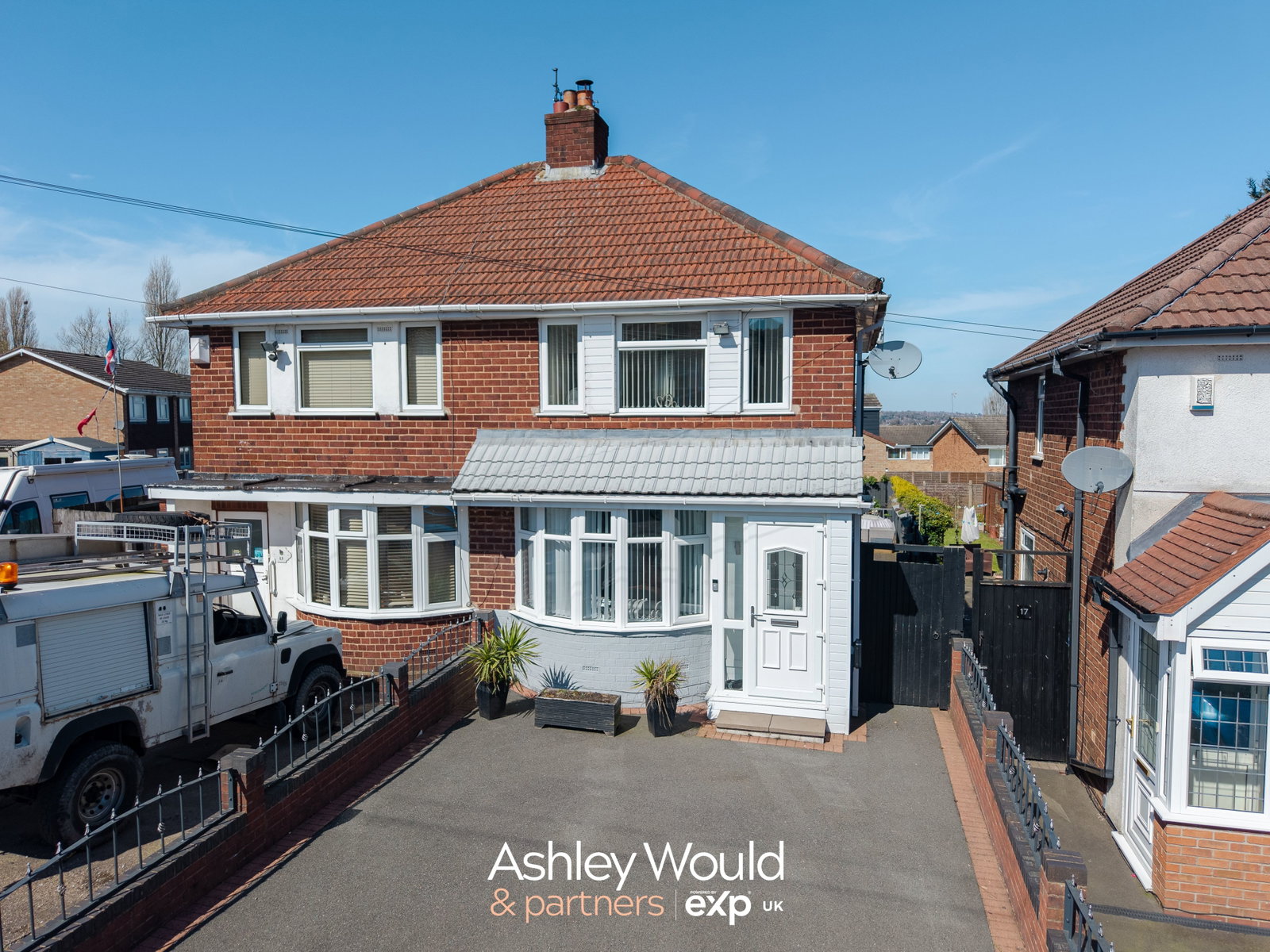 Semi Detached House in Oldbury