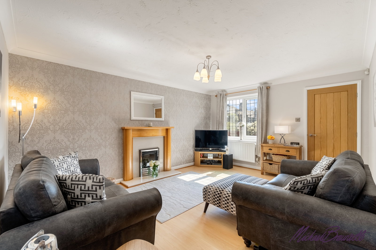 Detached House in Bradford