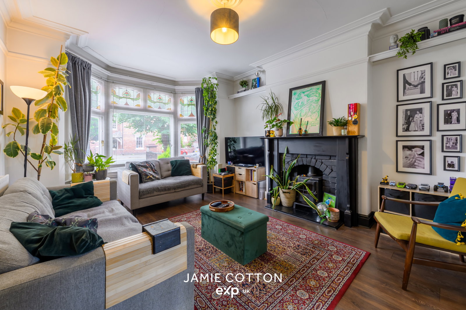 Semi Detached House in Dudley