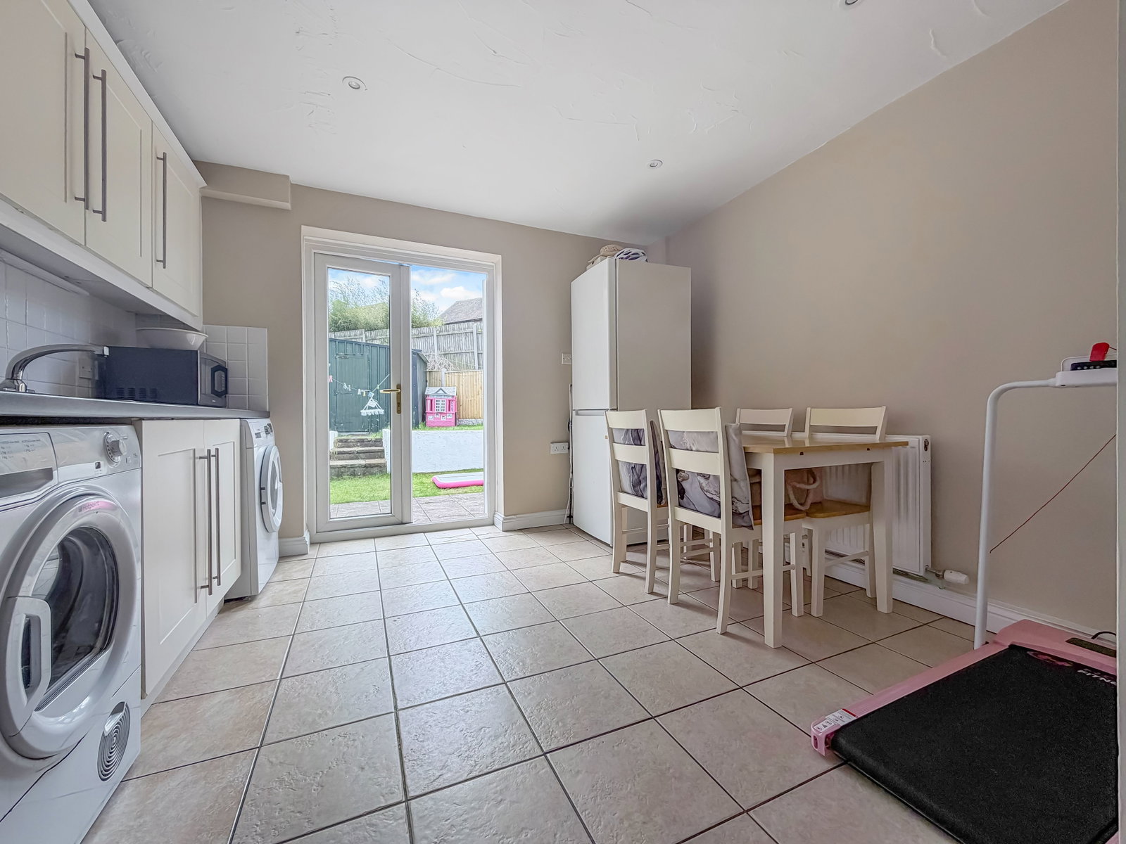 Semi Detached House in Brampton