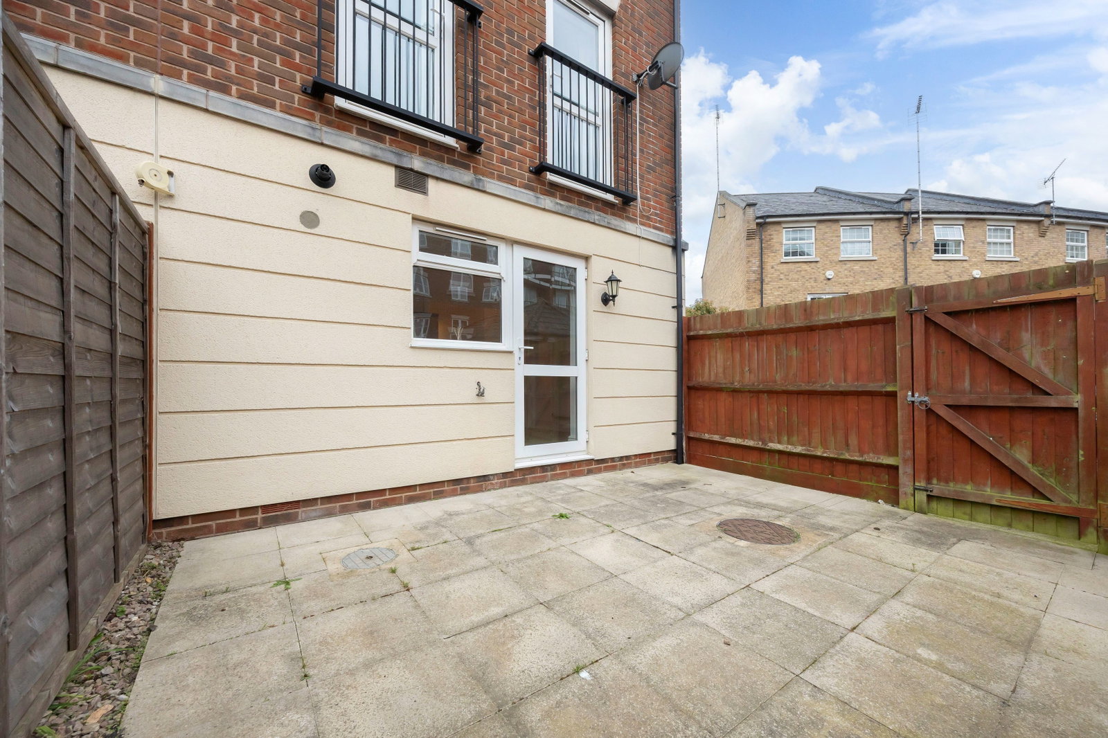 End Of Terrace House in Cheltenham