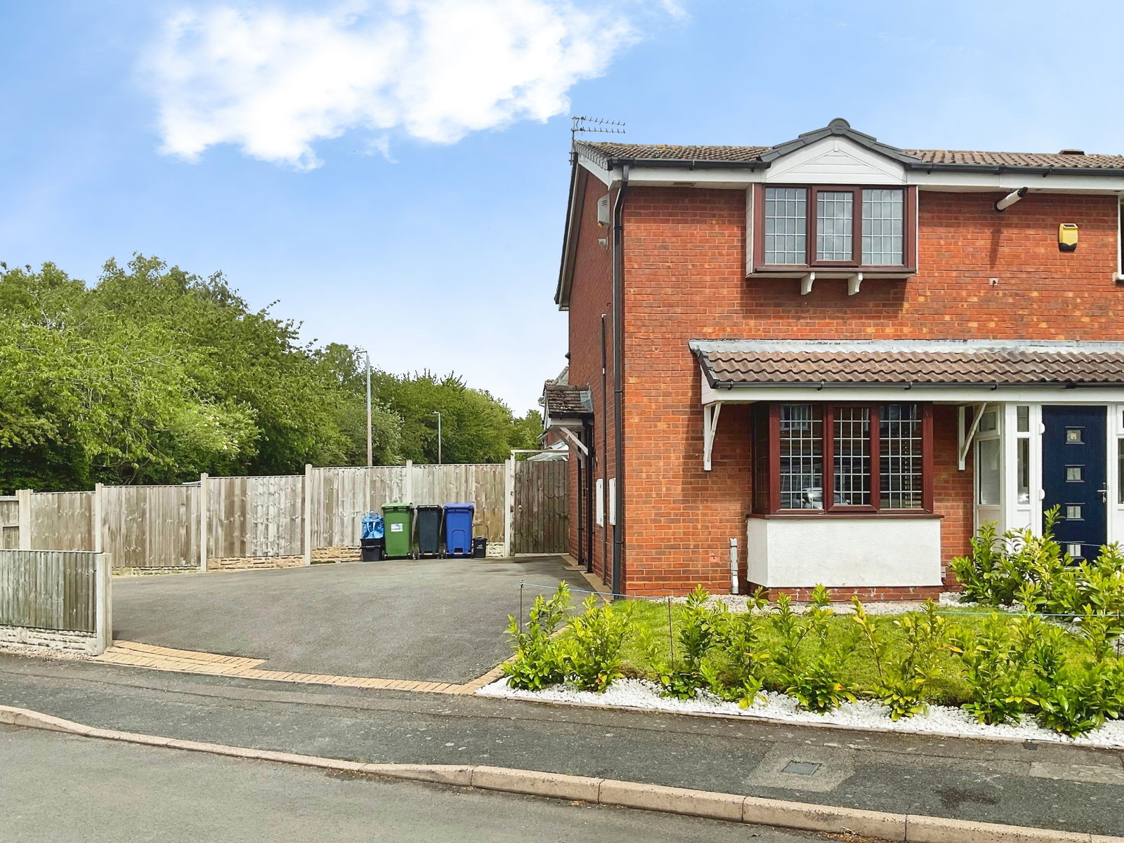 Semi Detached House in Brierley Hill