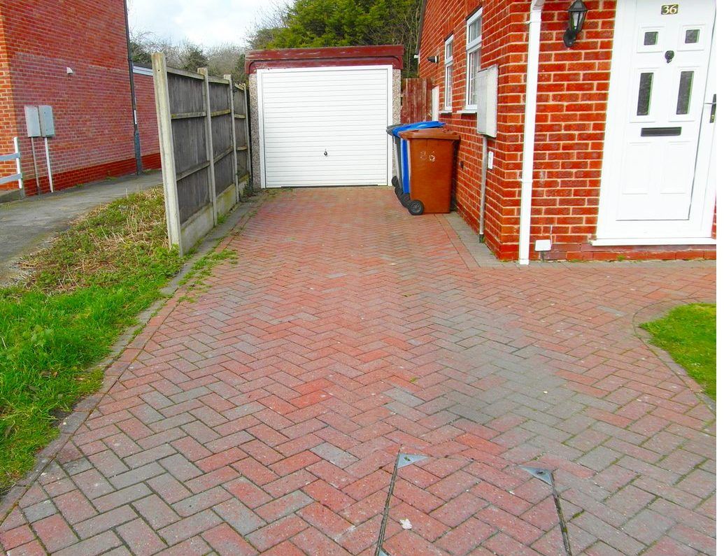 Semi Detached Bungalow in Derby