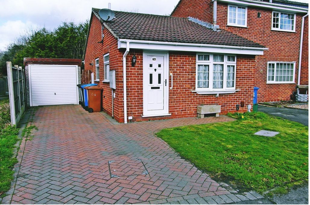 Semi Detached Bungalow in Derby
