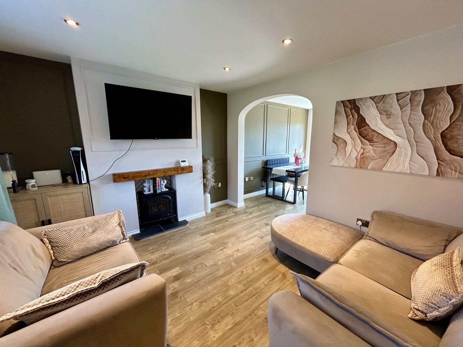 Semi Detached House in Burton-on-trent