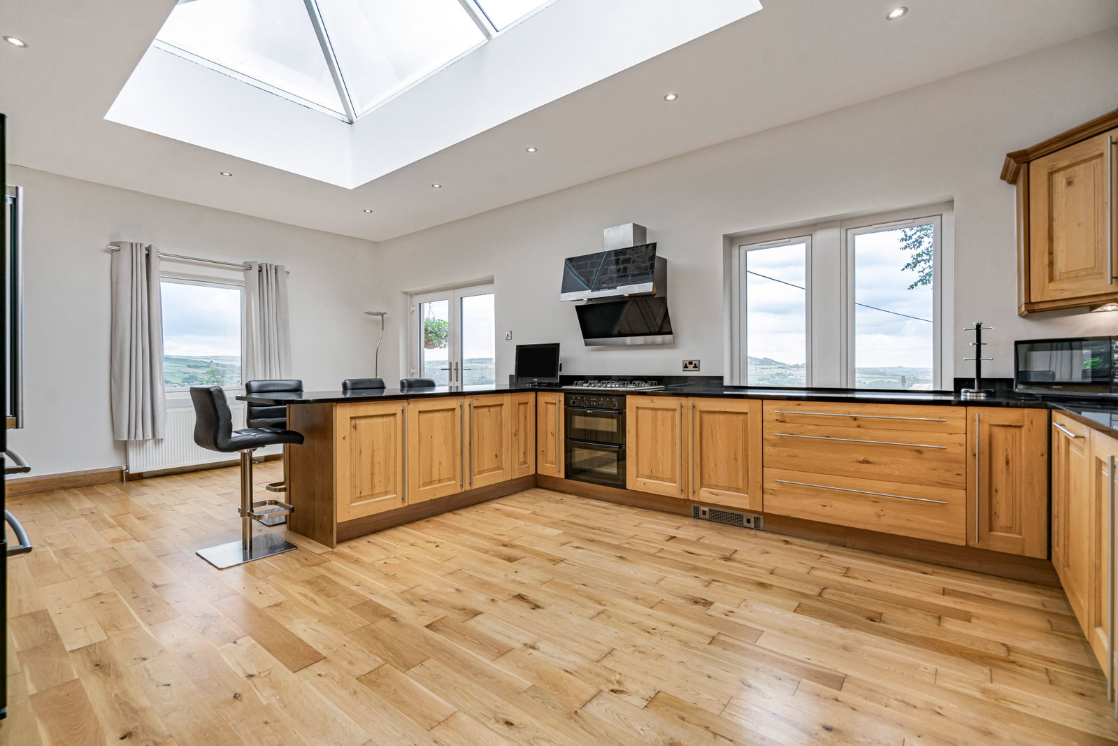Semi Detached House in Halifax