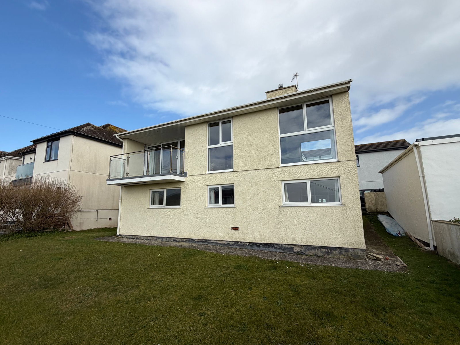 Detached House for sale in Rhosneigr, Station Road, Rhosneigr, LL64 5JX