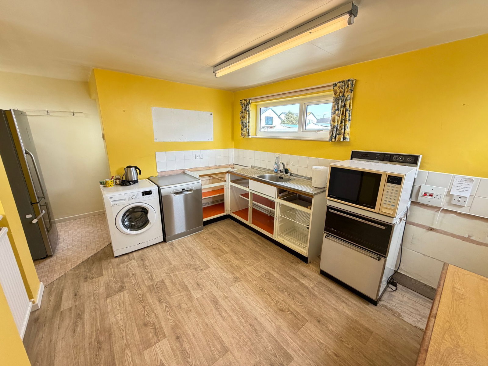Detached House for sale in Rhosneigr, Station Road, Rhosneigr, LL64 5JX