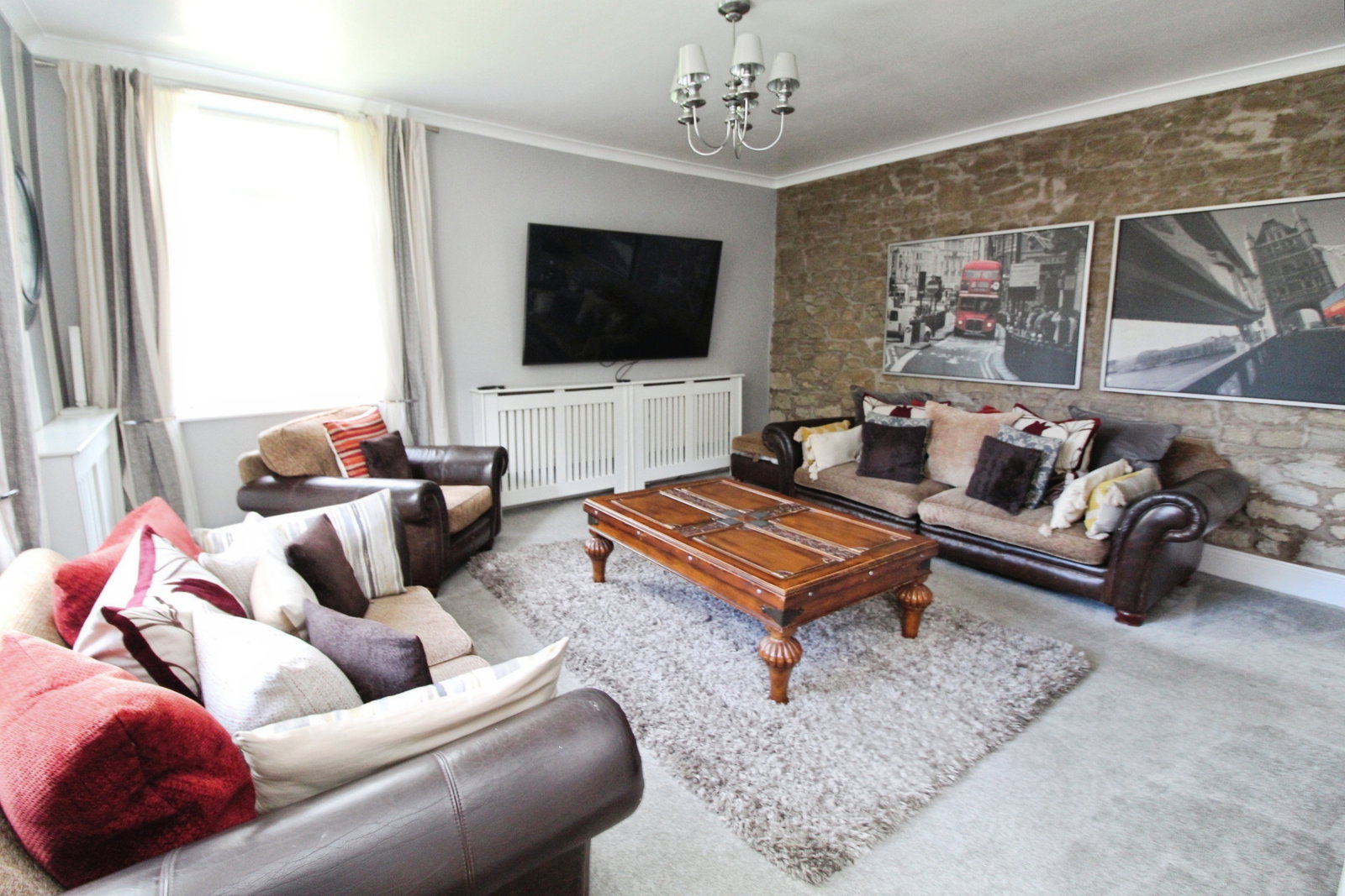 Semi Detached House in Blaydon-on-tyne