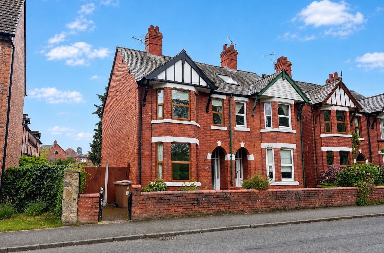 Semi Detached House in Oswestry