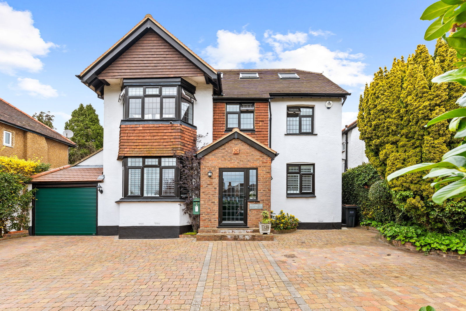 Detached House in South Croydon