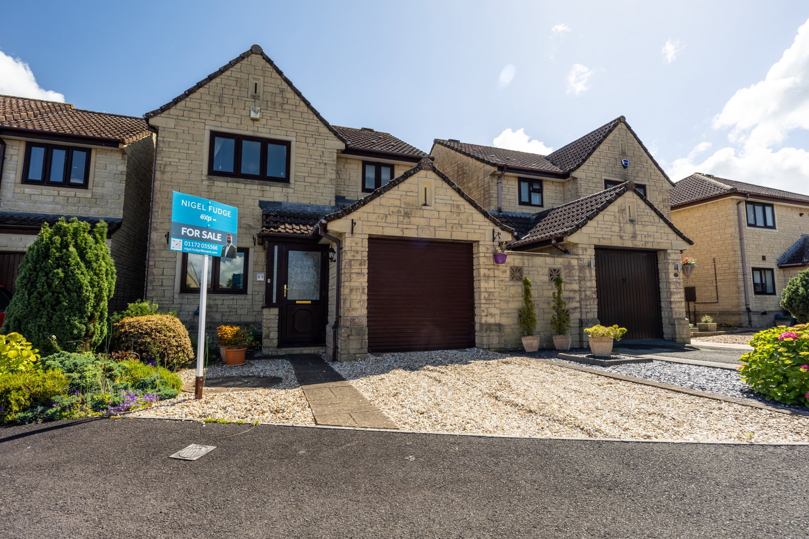 Detached House in Bath