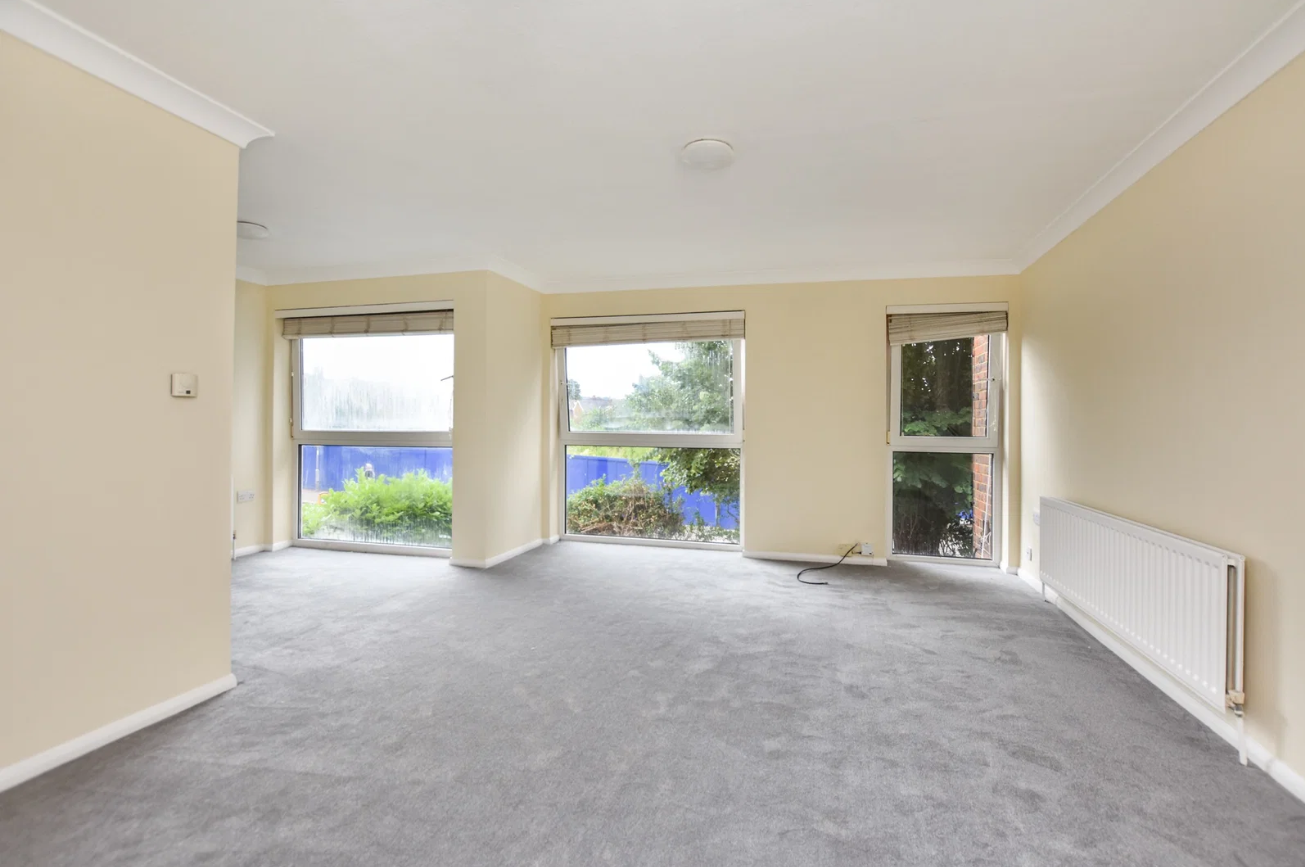 Flat in Epsom