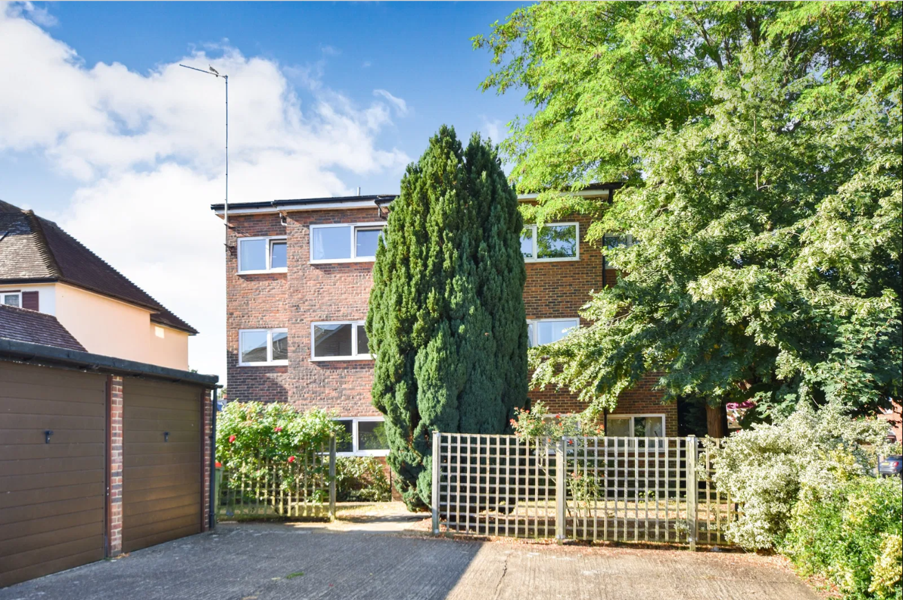 Flat in Epsom