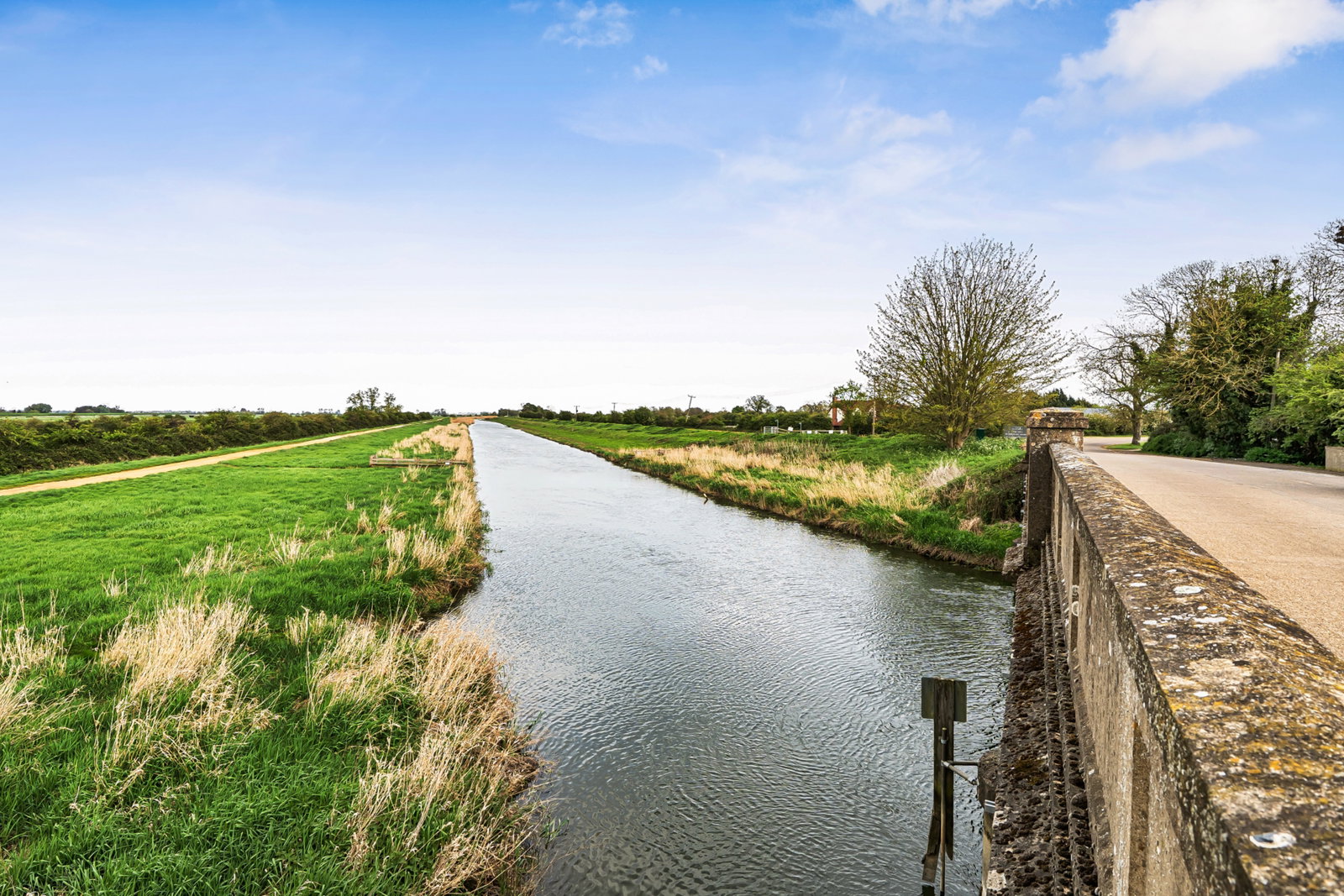 Semi Detached House in Ely