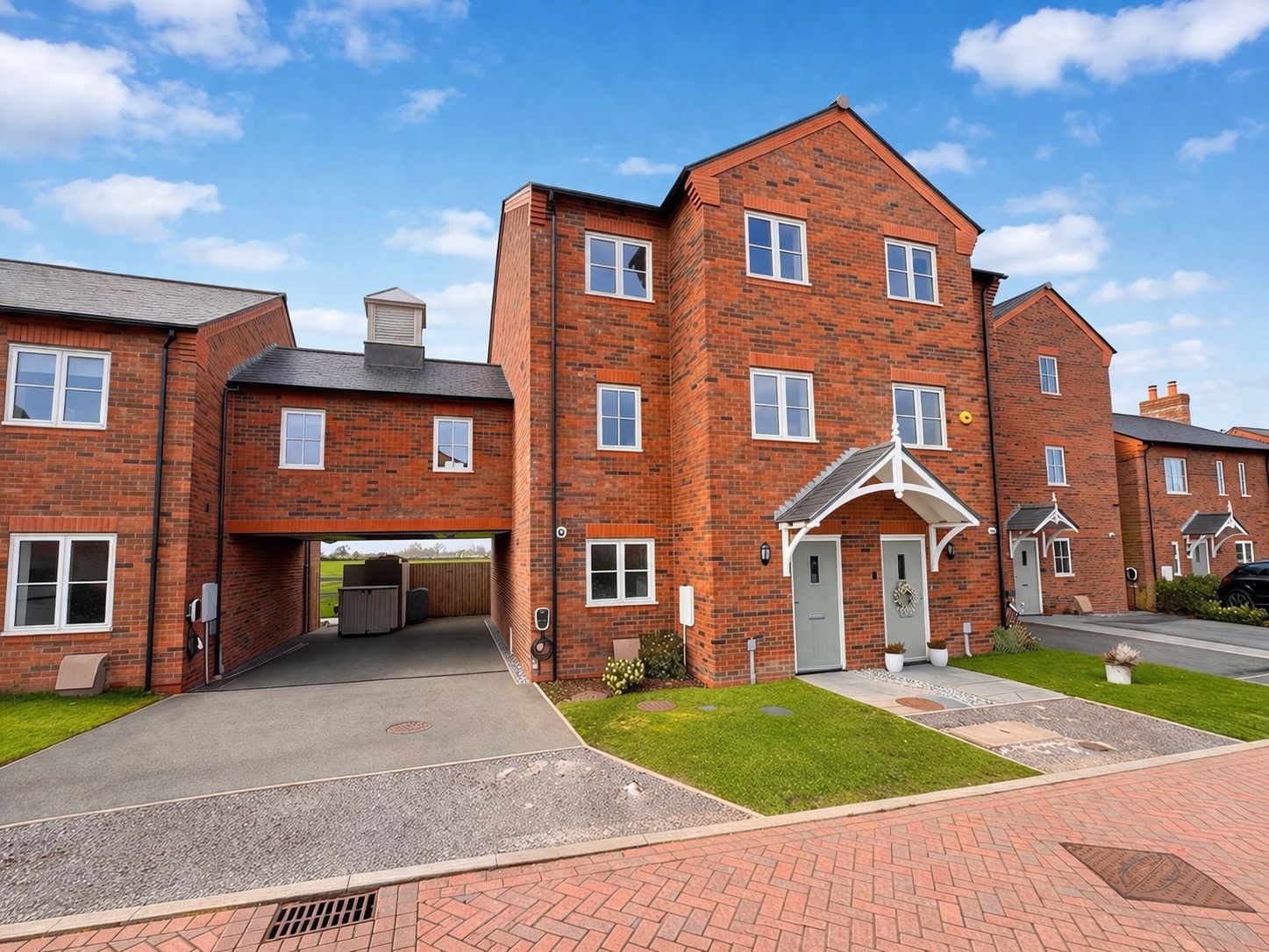 Town House in Newton By Tattenhall
