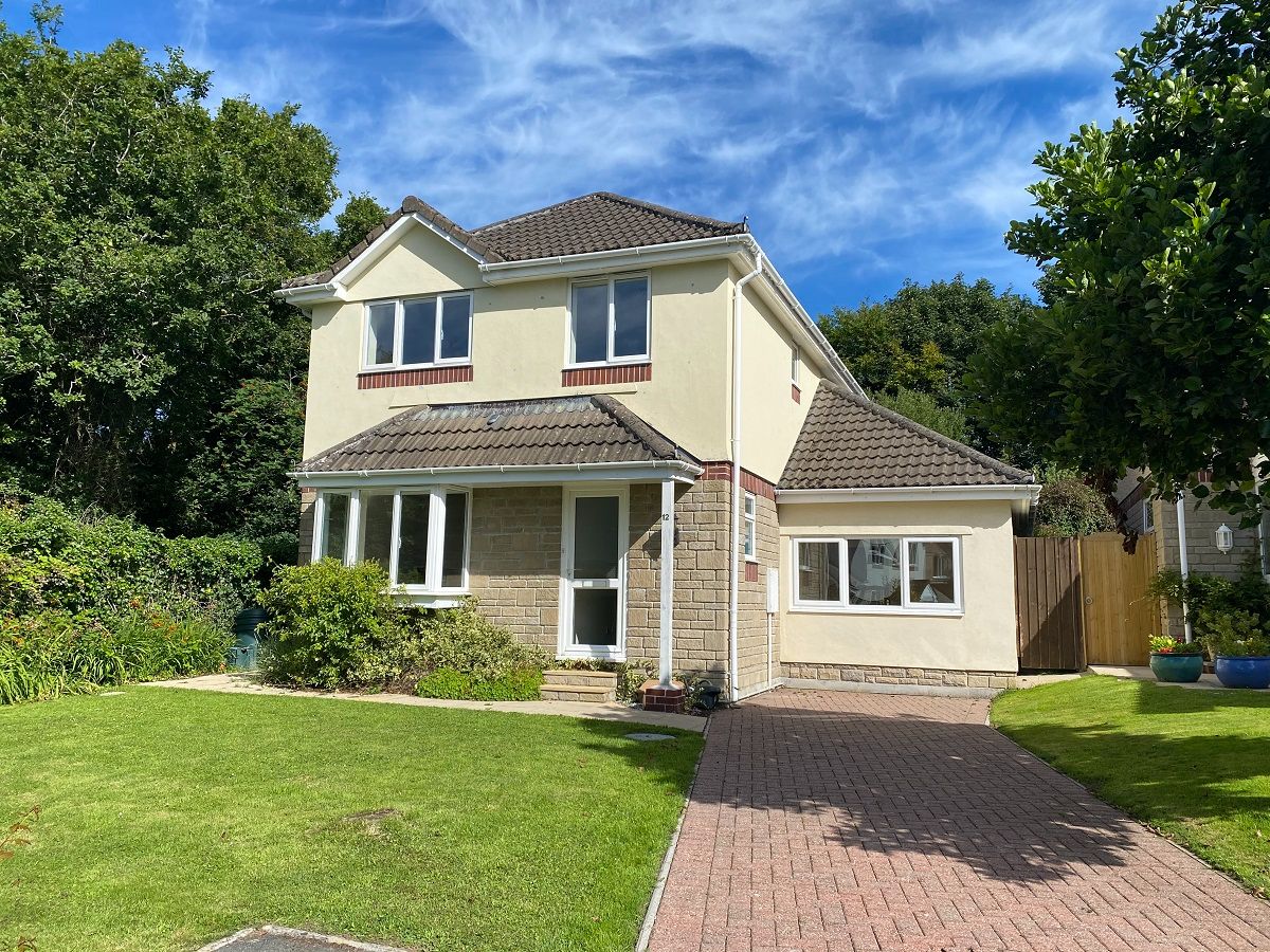 Detached House in Callington