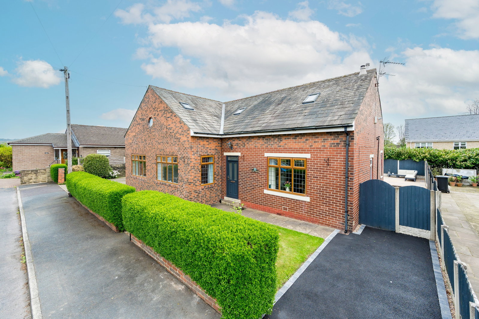 Detached House in Halifax
