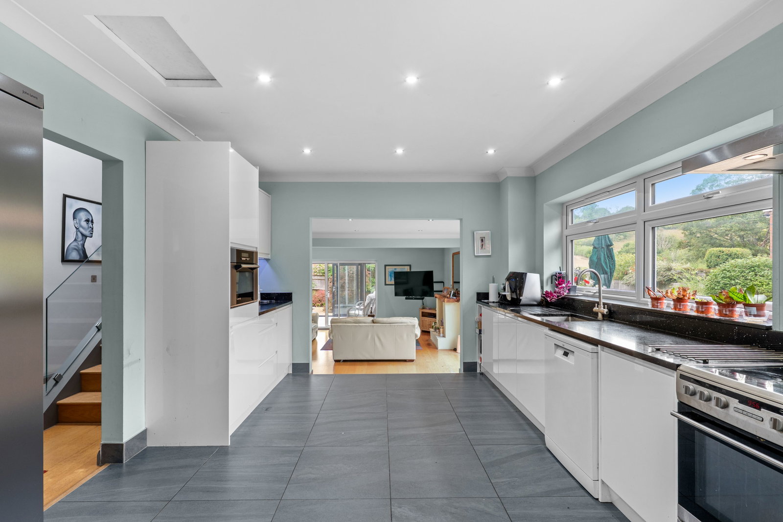 Detached House for sale in Chipstead, Cleave Prior, Outwood Lane, Chipstead, Surrey, CR5 3YF, 2309 m²
