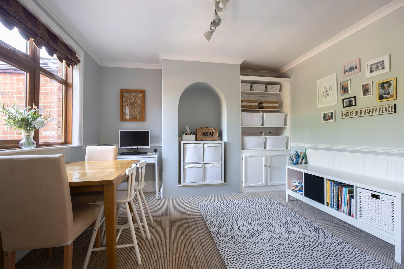 Semi Detached House in Cheltenham