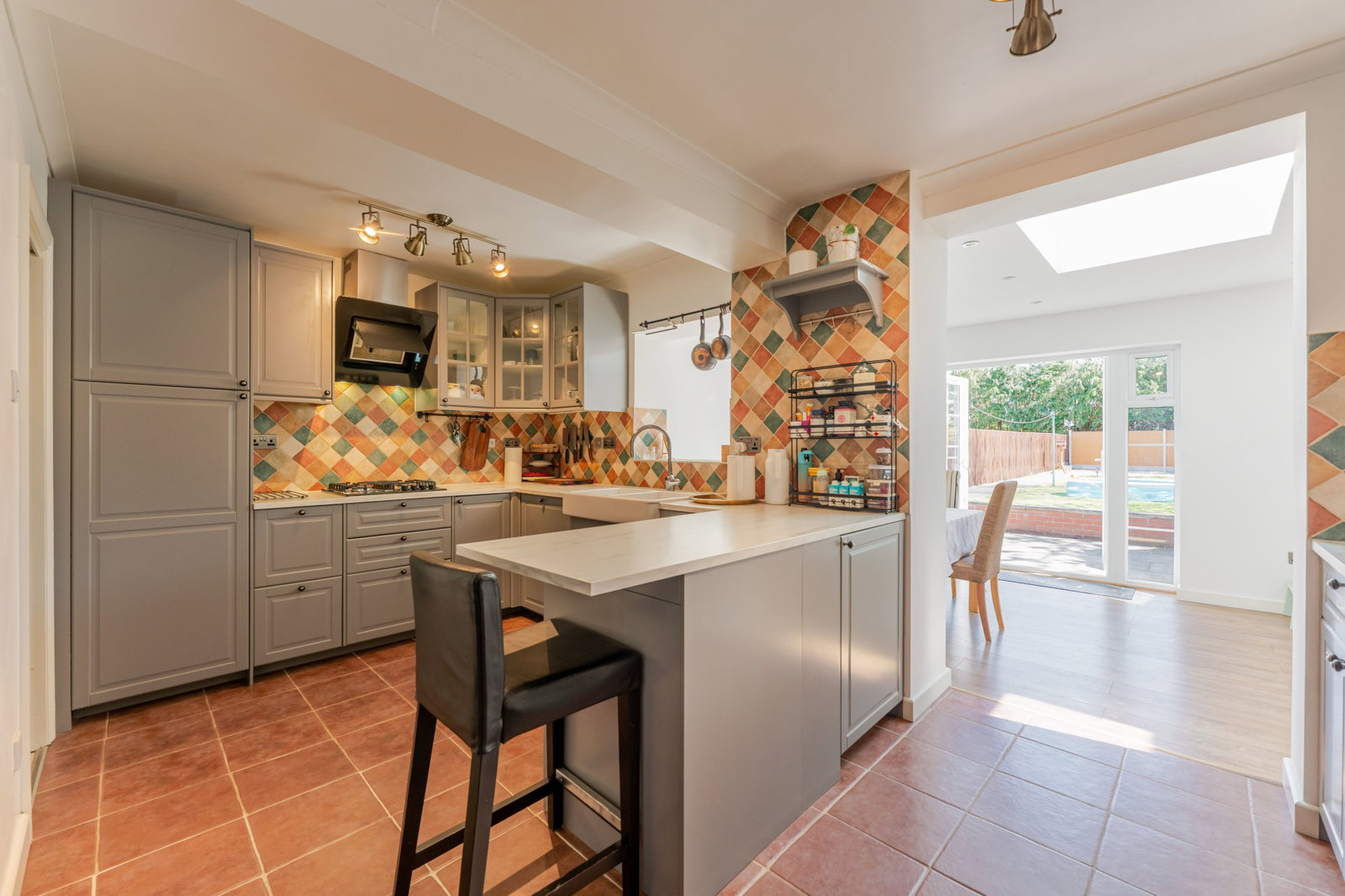 Semi Detached House in Leamington Spa