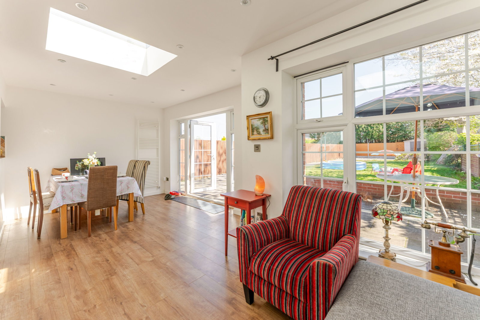 Semi Detached House in Leamington Spa