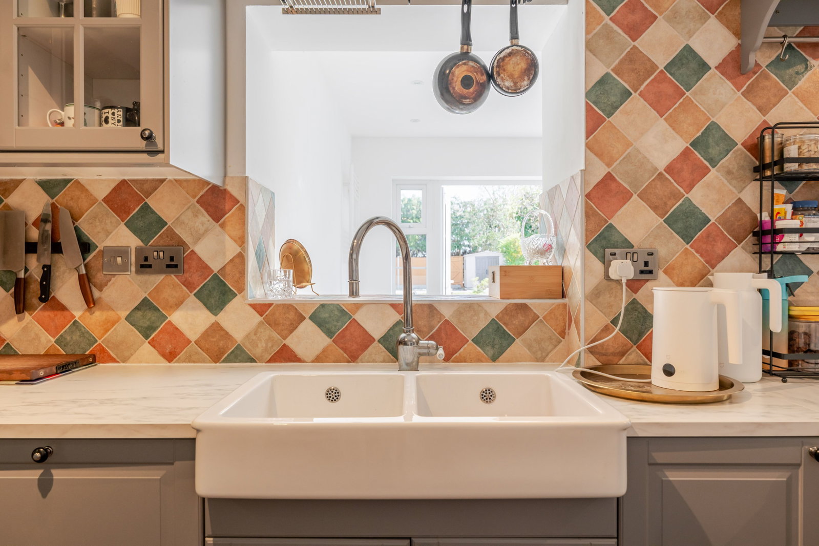 Semi Detached House in Leamington Spa