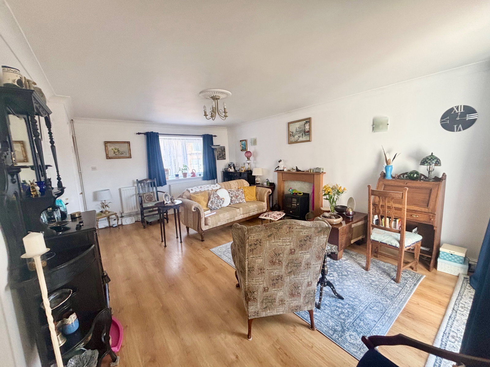End Of Terrace House in Ammanford