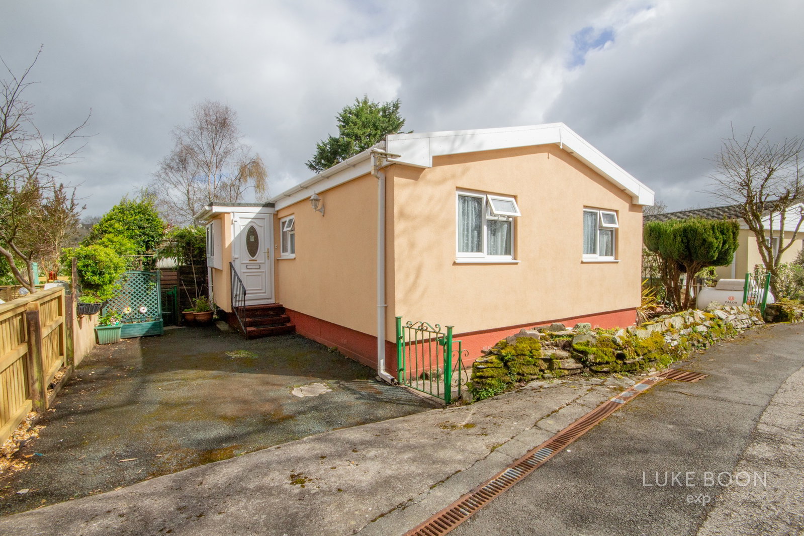 Park Home in Plymouth