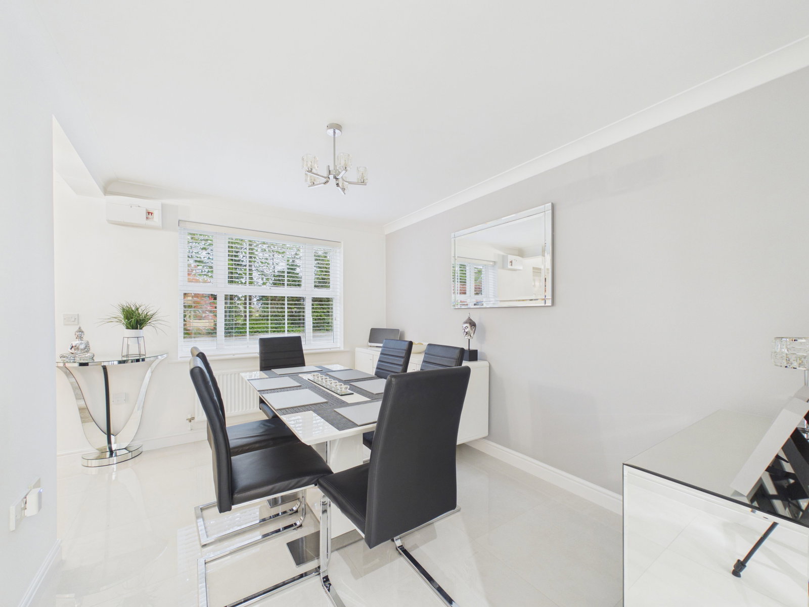 Semi Detached House in Bishop's Stortford