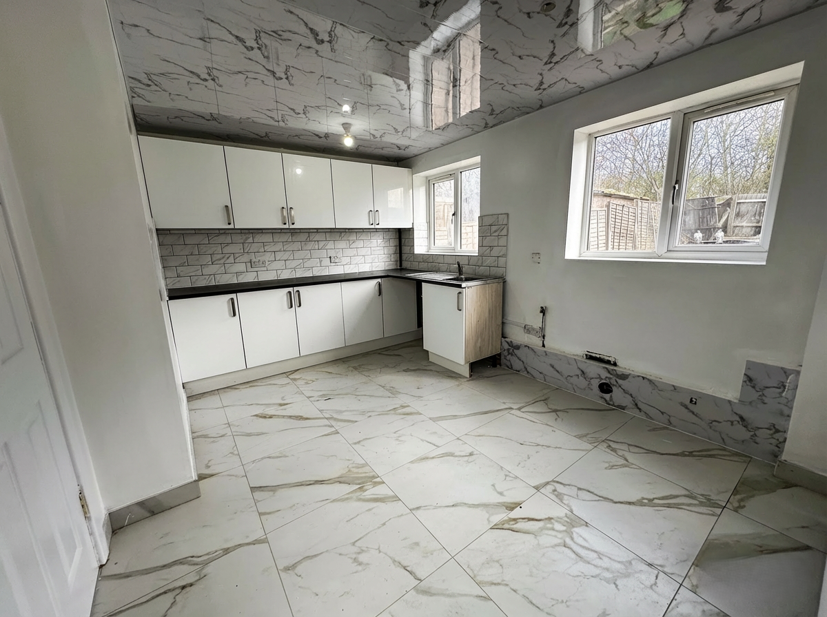 Semi Detached House in Oldbury
