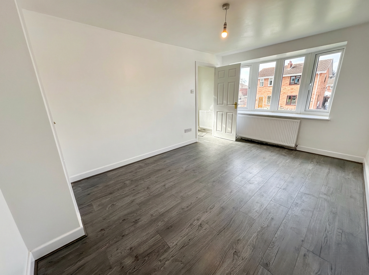 Semi Detached House in Oldbury