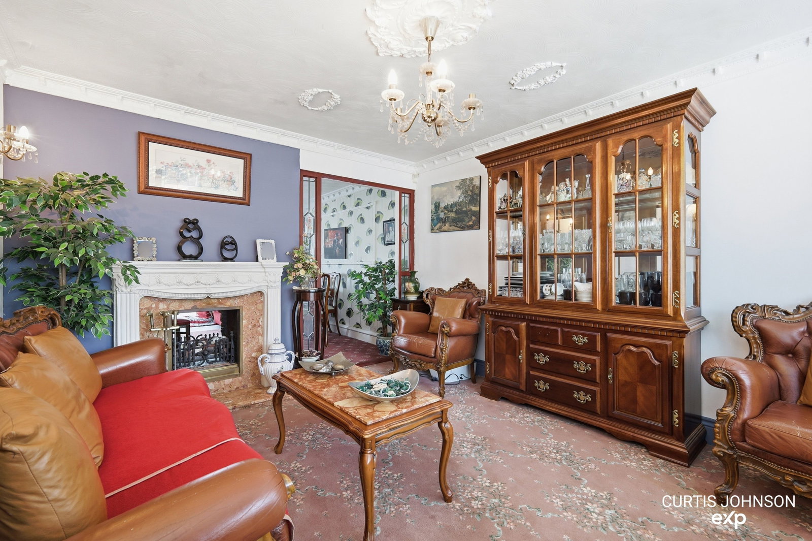 Semi Detached House in Hornchurch