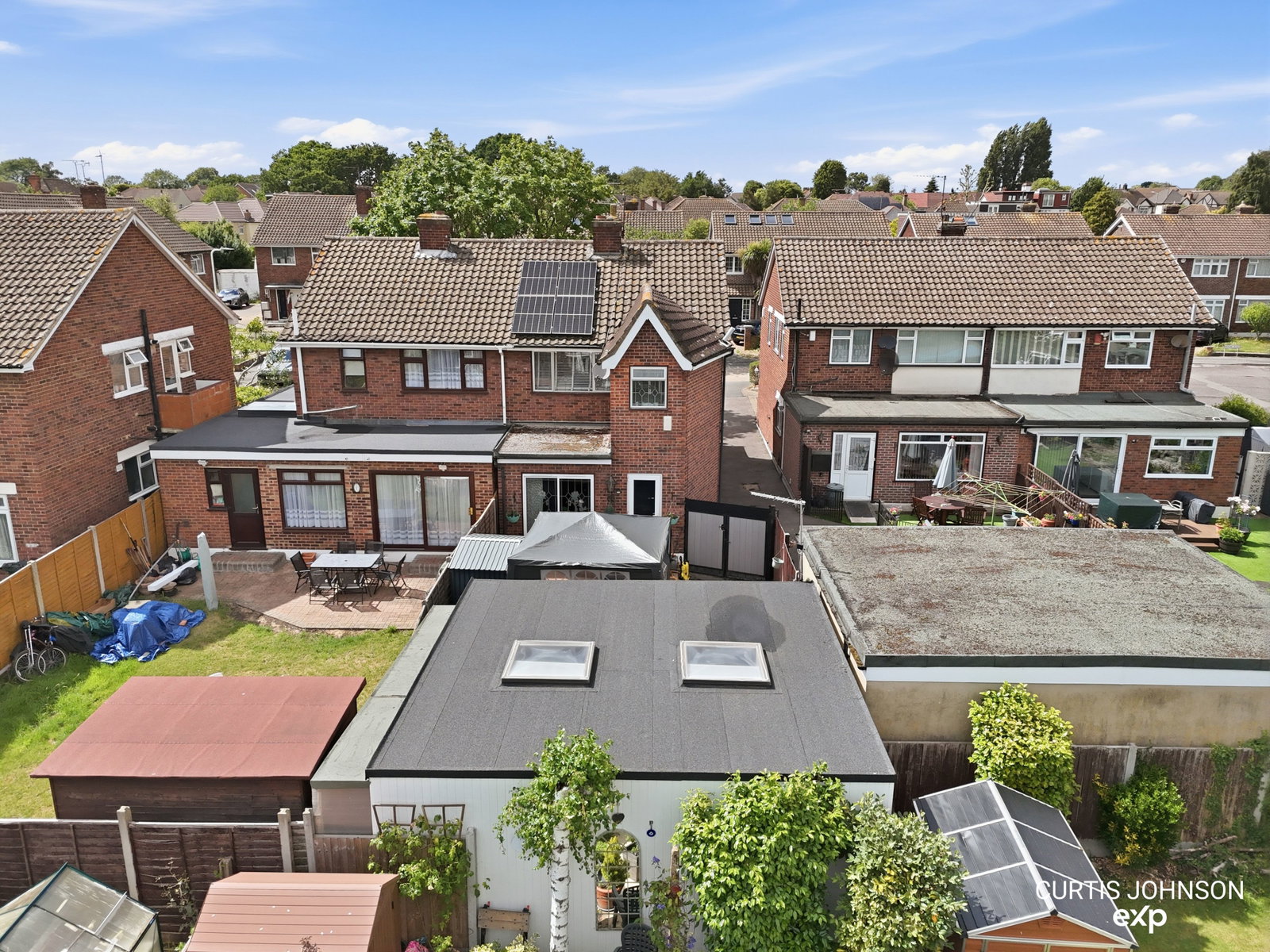 Semi Detached House in Hornchurch