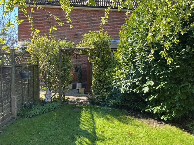 Semi Detached House in Reading