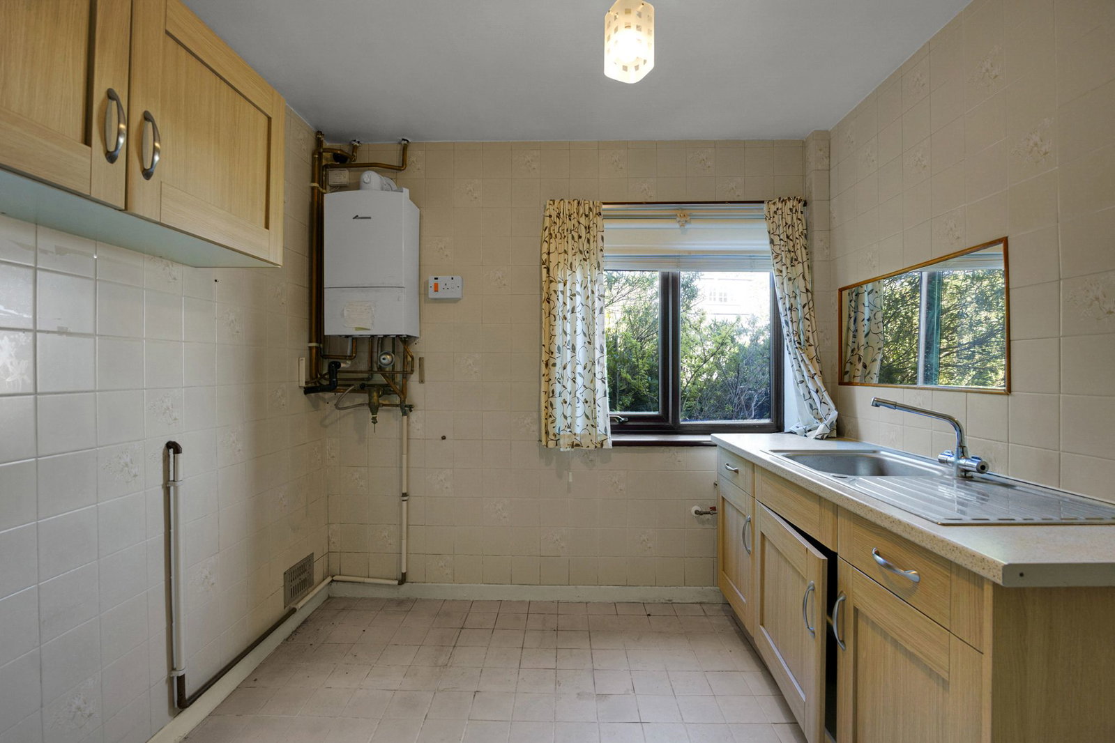 Bungalow in Stoke-on-trent
