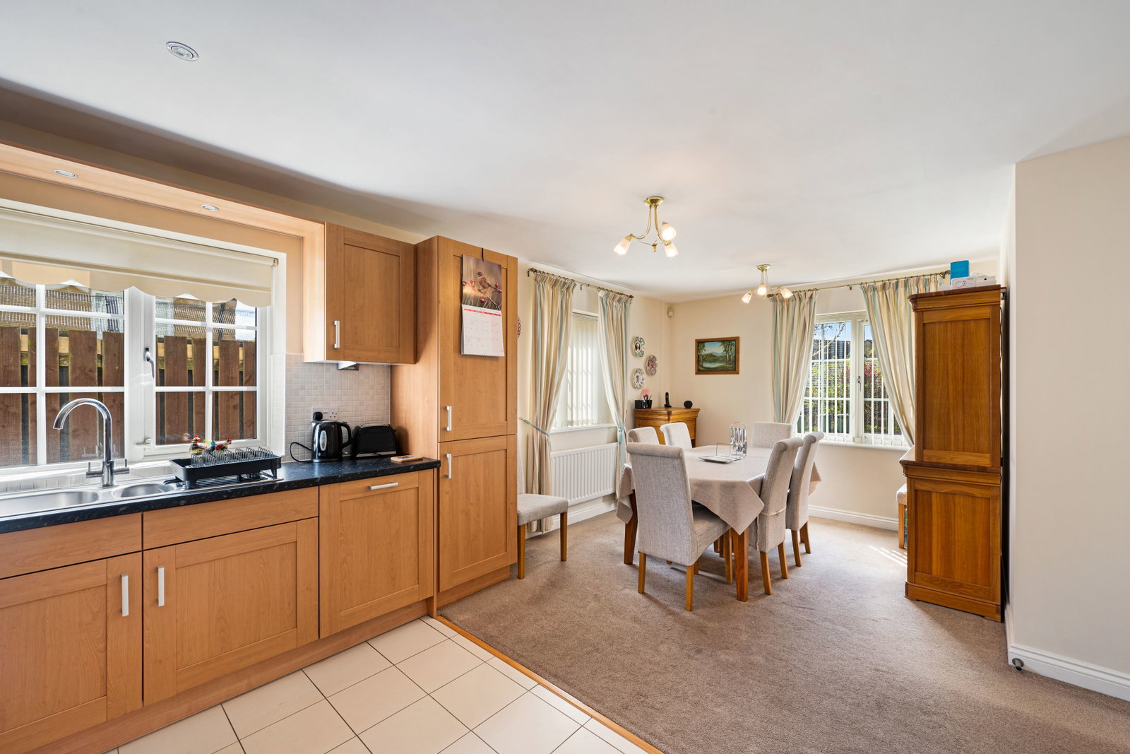 Detached House in Huddersfield