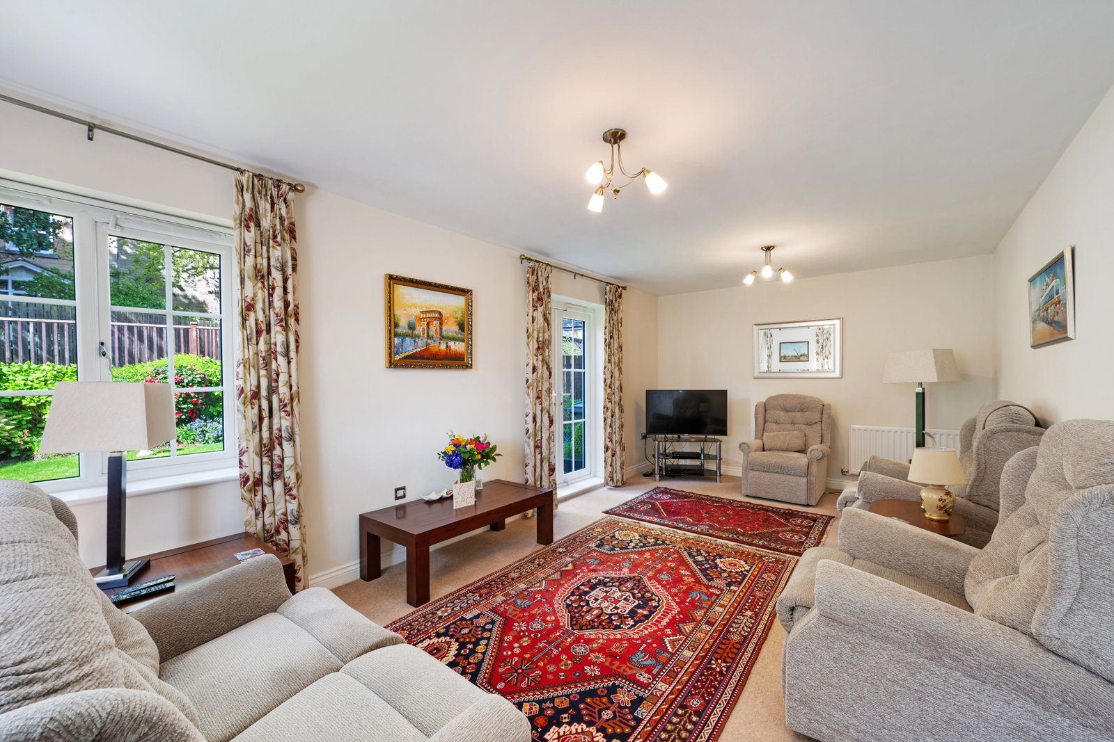 Detached House in Huddersfield